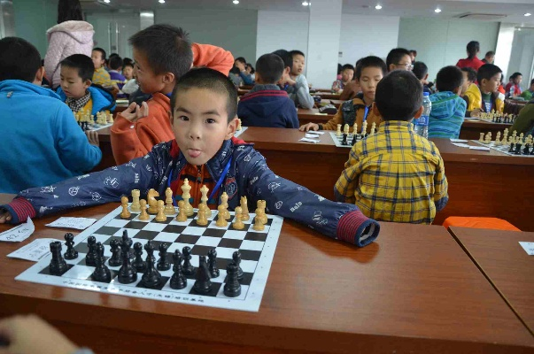 中国青少年国际象棋比赛精彩视频教程分享